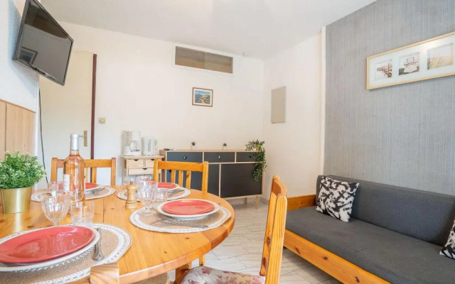 Les Cyprianes - Inh 27521