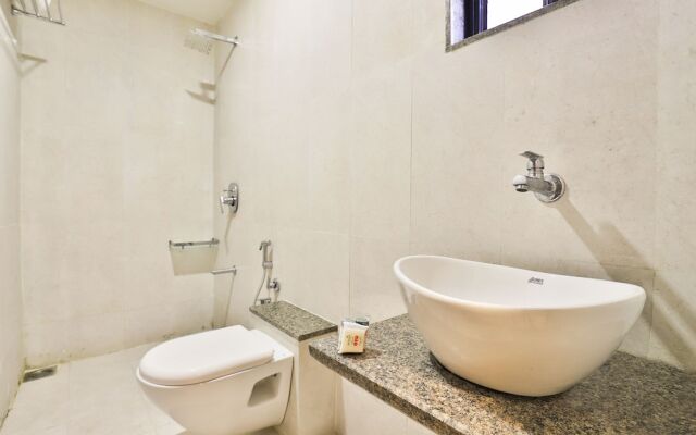OYO 10749 Hotel Neelkanth Bliss