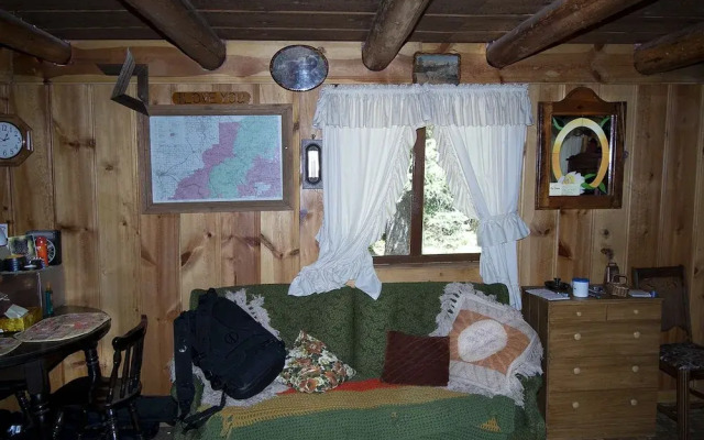 Tamarack 3 Bears Inn