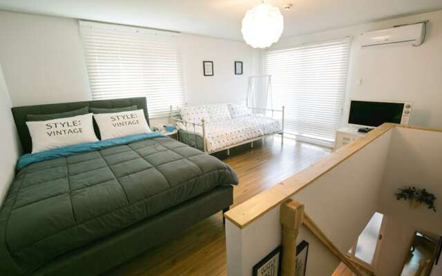 Jeju Woljeong-peanuts House Pension