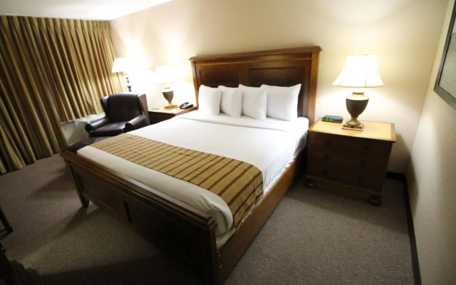 Magnuson Grand Hotel & Conference Center Tyler