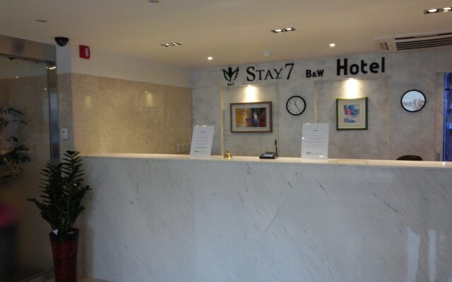 Stay 7 B&W Hotel