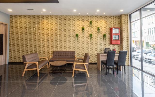 Hotel Zamburger Grill