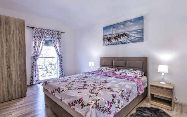 Secluded Holiday Home in Cesarica, Karlobag Near the Sea