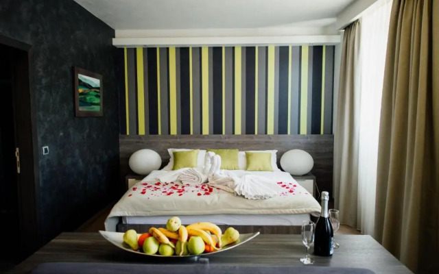 Hotel Comsar Rudo