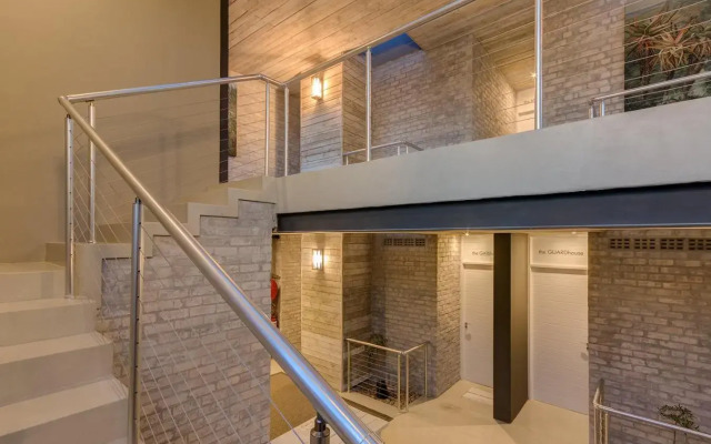 The House Quarters