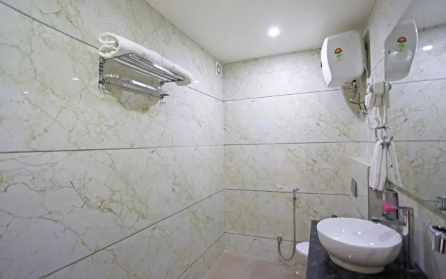 Hotel Decent Suites