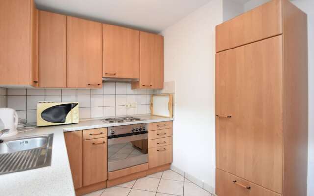 Countryside Apartment With Garden