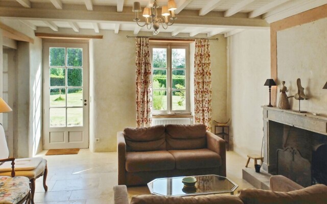 Villa With 3 Bedrooms in Castilly, With Furnished Garden