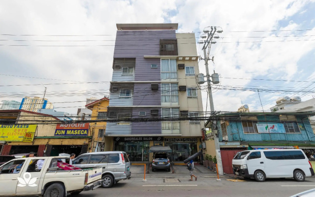 Lorenzzo Suites Hotel