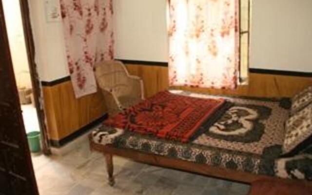 Priya Guest House