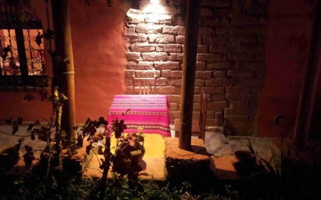 La Casona Amarilla