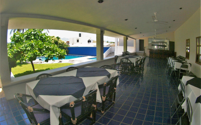 Suites Las Palmas Hotel & Villas