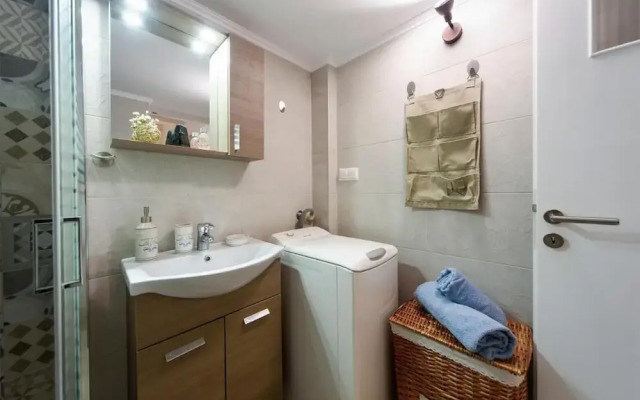 Charming Apartment in heart of Athens