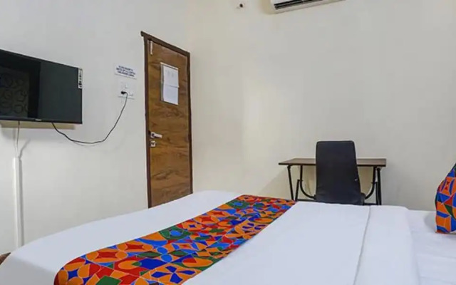 Fabhotel Grandeur