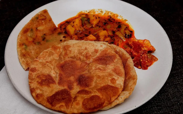 OYO Flagship 70214 Hotel Trilokesh Rooms Banquet