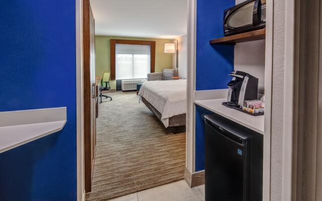 Holiday Inn Express Hotel & Suites Memphis Southwind, an IHG Hotel