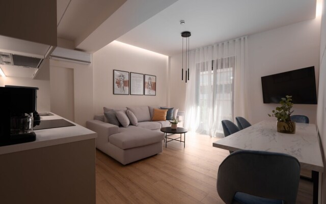 Io Suites