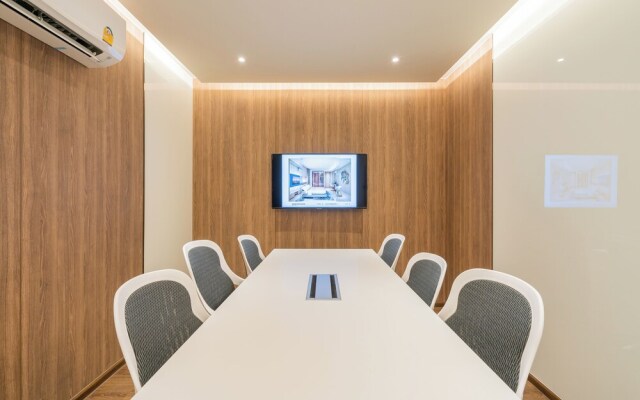 Destiny63 Ekamai Apartment