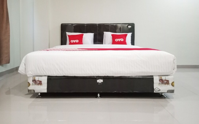 Wisata Hotel by OYO Rooms – Guest Rooms – Pangururan