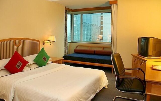 Maxcourt Hotel