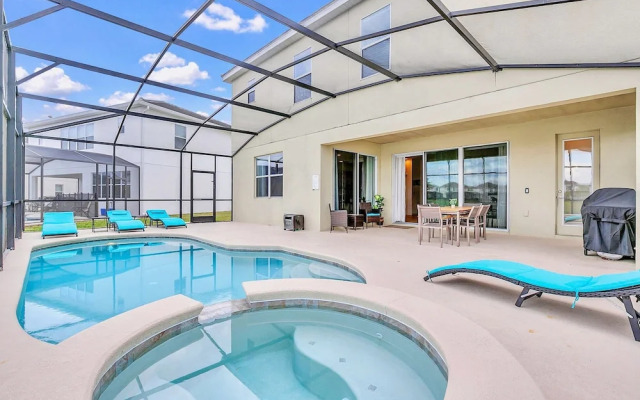 Waterfront Pet-friendly Home w Pool-spa-games-bbq