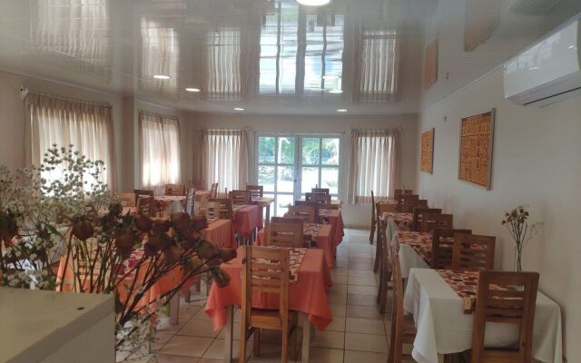 Hotel Maea Hare Repa