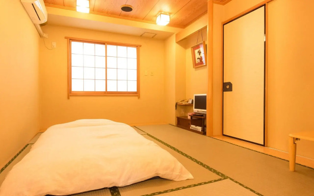 Sakura Ryokan Asakusa Iriya