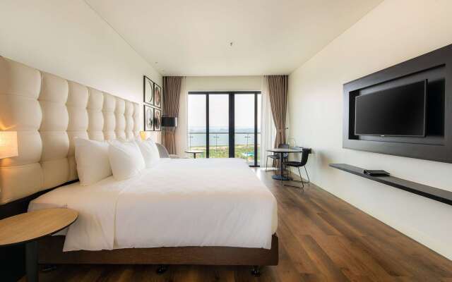Hotel Soleil Ha Long, Trademark Collection by Wyndham
