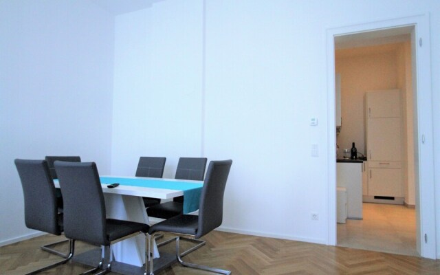 Edelweiss city Apartments United Nations