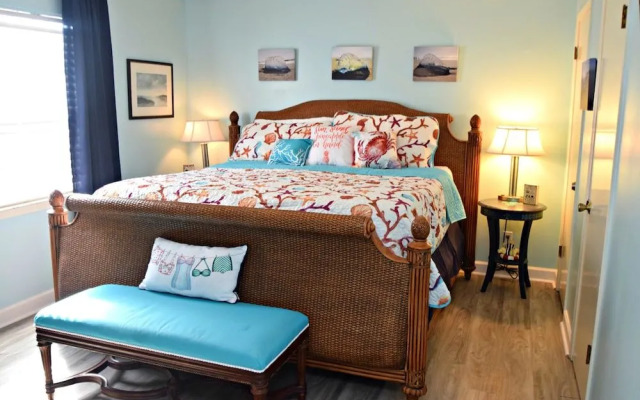 Lani Kai 131 by RedAwning