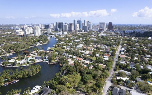 Tarpon River Getaway - New