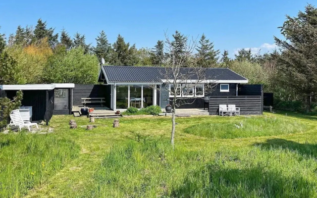 6 Person Holiday Home in Thyholm