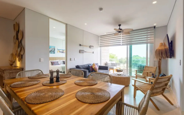 Seaside 3br Retreat w Terrace Beach Access
