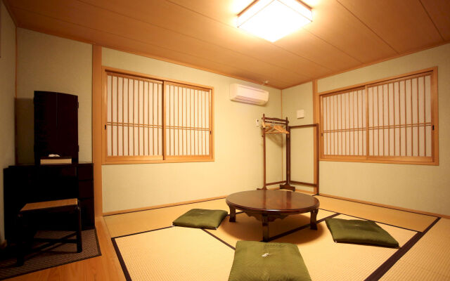 Japanese Onsen Ryokan Yufuin Tabinokura