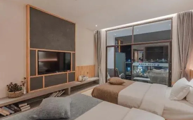 Nujiang Memory Riverview Hotel