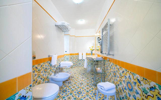 Nusa Dua Beach Hotel and Spa 