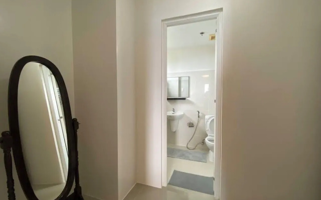 Wind Tower 1 Unit 2409 Penthouse