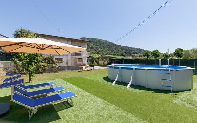 Beautiful Apartment in Piano di Mommio With Outdoor Swimming Pool, Wifi and 3 Bedrooms