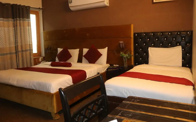 Midway Hotel Gilgit