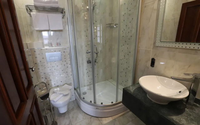 White Garden Hotel