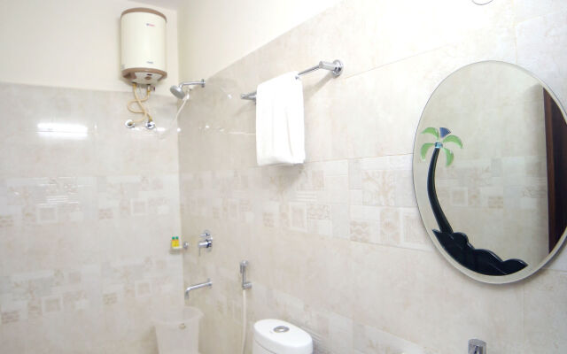 FabHotel Pearl City HiTech City