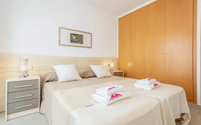 3-bedroom Apartment With sea View