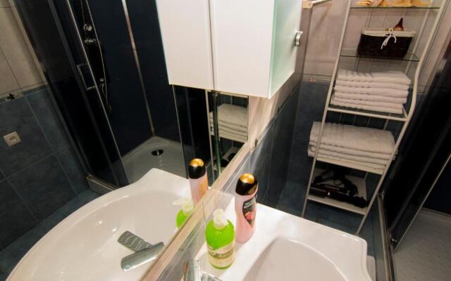 Beautiful Apartments in Villa near Airport