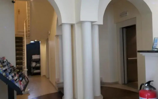 Ares City Center Hotel