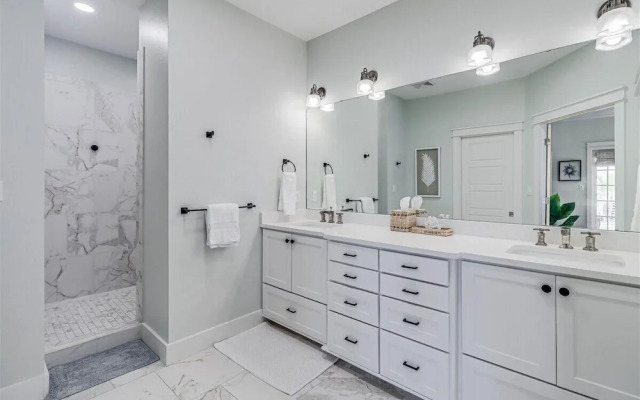 Ships and Giggles 276 HI