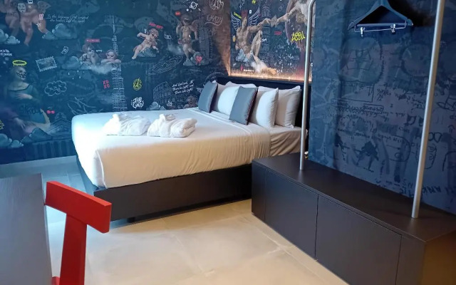 So City Hotel