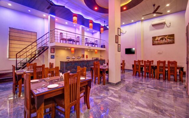 Gracious by Vishesh Hotels & Home Stay