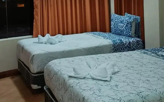 Nice Hostal El Quinche