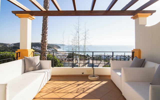 The View – Santo António Villas, Golf & Spa